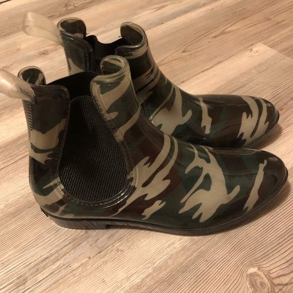 Seven7 rain boots - Picture 5 of 5